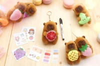 Porte-clés en peluche Capybara, jouet en peluche doux, pendentif porte-clés, breloque personnalisée en peluche avec fruits