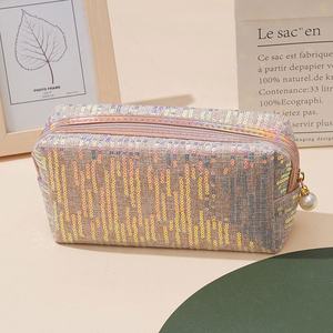 Estuche cuadrado de viaje portátil para mujer con diseño personalizado al por mayor, bolsa de lentejuelas brillantes, bolsa de maquillaje cosmético con cremallera - Product Image 6