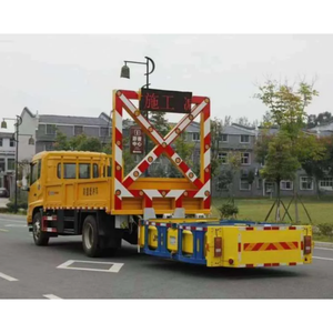Nouvel atténuateur monté sur camion diesel personnalisé (TMA) avec transmission manuelle pour la prévention des collisions sur autoroute et la signalisation directionnelle - Product Image 5