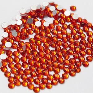 Pierre de strass de haute qualité, couleur <span class=keywords><strong>orange</strong></span>, SS16, pierre DMC, coupe à la machine, non thermocollante, dos plat, pour nail art - Product Image 1