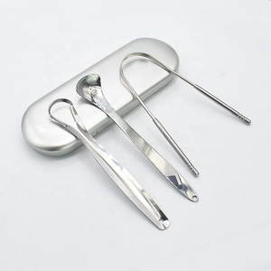 Oferta Especial: Juego de 3 Raspadores de Lengua de Acero Inoxidable Dorado para Higiene Bucal - Product Image 1