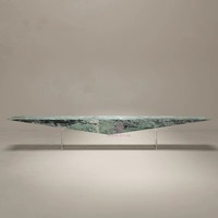 Ensemble de console en marbre de jade nuage de conception haut de gamme, support TV en pierre naturelle italienne personnalisé pour salon de luxe