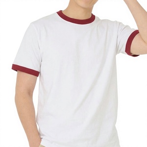 เสื้อยืดสีขาวชาย แขนสั้น แต่งขอบสีแดง คอกลม ทรงปกติ ผ้าฝ้ายถัก 100% สีพื้น ดีไซน์เรียบง่าย - Product Image 1