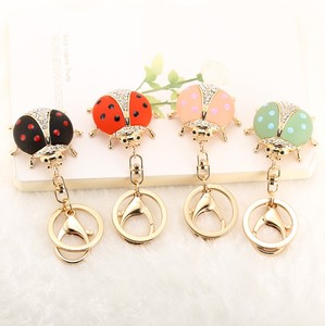 Dễ thương màu đen <span class=keywords><strong>Ladybug</strong></span> ví túi móc chìa khóa Keyring <span class=keywords><strong>Ladybug</strong></span> Acrylic Keychain động vật búp bê Keychain <span class=keywords><strong>Ladybug</strong></span> Keychain gần tôi - Product Image 4