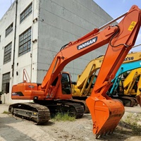 Excavadora de cadenas hidráulica usada Doosan DH220LC-7 de 22 toneladas con motor diésel y bomba - Precio económico, construcción confiable