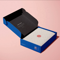 Caja de Envío Corrugada Personalizada con Materiales de Protección Ambiental, Caja de Correo Resistente para Ropa