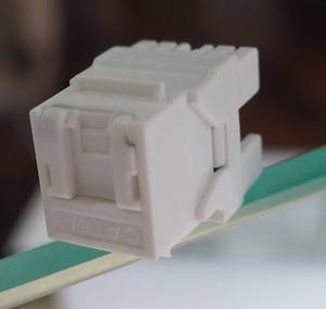 Prezzo di fabbrica UTP Cat 6 RJ45 presa jack keystone 180 gradi con otturatore - Product Image 4