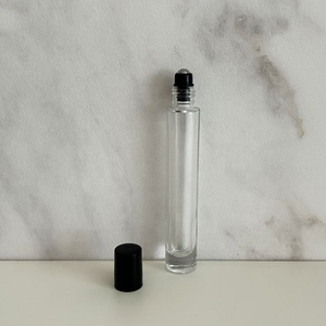 Rollo de hierba de vidrio transparente redondo inferior de base pesada de 10 ML en botella de Perfume con rodillo de acero inoxidable y tapa negra - Product Image 1