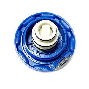 OE #4M0121321/4M0121321E / 4M0121321J Accessoires de <span class=keywords><strong>voiture</strong></span> <span class=keywords><strong>Bouchon</strong></span> de réservoir <span class=keywords><strong>d</strong></span>'expansion de liquide de refroidissement pour A4 A5 A6 A7 A8L Q5 Q7 - Product Image 3