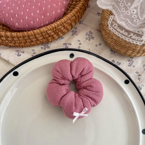 Chouchous rembourrés à motif floral de petite taille pour enfants, jolies attaches pour cheveux à motif floral, bandeaux éponge, vente en gros à prix abordable - Product Image 6