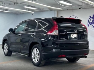 Voiture d'occasion 24GLBY <span class=keywords><strong>Honda</strong></span> <span class=keywords><strong>CR</strong></span>-<span class=keywords><strong>V</strong></span> <span class=keywords><strong>2013</strong></span> 2.4L Automatique Deux Roues Motrices Édition Deluxe Conduite à Gauche Sièges en Cuir Pneus R17 Arrière - Product Image 4