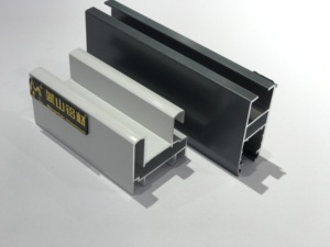Profili per Telai di Finestre Scorrevoli in Alluminio Estruso Serie 6000 con Rivestimento in Polvere Bianca e Servizio di Taglio - Product Image 2