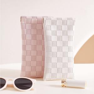 Étui de protection pour lunettes à fermeture automatique pour femmes, anti-écrasement, portable, avec clip à ressort de qualité supérieure, sac de rangement pour lunettes de soleil - Product Image 1