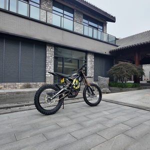 Vélo tout-terrain électrique Surron Light Bee X 10kW 72V 35Ah pour adulte, vitesse rapide 80 km/h, modèle 2026, <span class=keywords><strong>pas</strong></span> <span class=keywords><strong>cher</strong></span> - Product Image 4