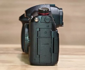 กล้อง Lumix GH5S เซ็นเซอร์ CMOS ความละเอียดสูงแบบ Four-Thirds กล้องดิจิตอล 4k 10MP รุ่น GH5S - Product Image 1