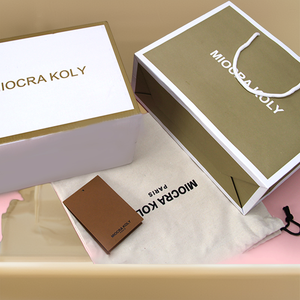 Sacs <span class=keywords><strong>de</strong></span> shopping express e-commerce 2025 en tissu, sacs cadeaux, boîte-cadeau en carton noir, <span class=keywords><strong>sac</strong></span> d'emballage en papier - Product Image 1