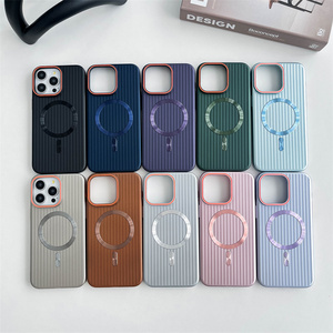 Carcasa de PC dura anticaída corrugada de lujo, funda de teléfono magnética de carga inalámbrica de protección completa para iPhone 15 Pro Max <span class=keywords><strong>MI</strong></span> 13 14 - Product Image 1