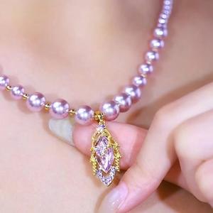 Nouveau collier chaîne délicat inspiré du luxe avec imitation perle et pendentif carré en cristal pour les occasions de fête - Product Image 3