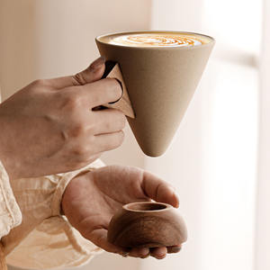 Tasse à <span class=keywords><strong>café</strong></span> cappuccino en grès 250ML personnalisée soucoupe en forme d'entonnoir réutilisable expresso lait thé tasse en céramique avec base en bois - Product Image 2