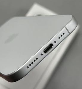 Venta al por Mayor de Teléfonos Usados para 16 Plus 5G, Versión Estadounidense Sin Bloqueo, 8GB de RAM, 256GB/512GB de Almacenamiento, Cámara Trasera de 48MP, Pantalla de 6.7 Pulgadas - Product Image 5