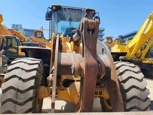 Chargeuse sur pneus d'occasion VOLVO L150H, 24 tonnes, chargeuse frontale d'occasion avec godet de 4,5 m³, puissance de 220 kW, haute qualité - Product Image 3