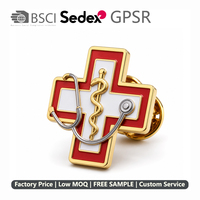 Broche personnalisée infirmière cœur médical en émail dur, plaqué or, badge de revers, MOQ 50 pièces, OEM ODM pour cadeau d'hôpital