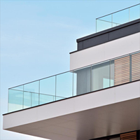 Verre trempé de luxe avec panneaux de garde-corps à canal en U 12 mm pour balcon extérieur Verre trempé haut de gamme sans cadre