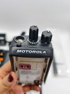 Walkie Talkie Motorola XPR 3300e DEP 550e DMR Digital IP67 Envio DDP Impuestos Incluidos Programacion Gratis Radio Profesional - Product Image 5