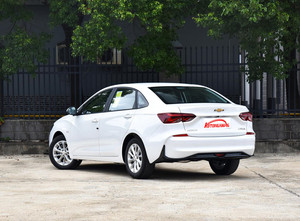 Nuovissimo Chevrolet <span class=keywords><strong>Monza</strong></span> 4 porte auto di lusso 5 posti berlina leggera Turbo Multi-funzione tetto apribile alto-economico 1.5L motore a benzina - Product Image 5