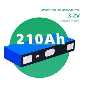 Grado una batteria elettrica agli ioni di litio prismatica agli ioni di litio da 3.7V 210Ah 62Ah 147Ah NCM per la capacità di accumulo solare - Product Image 1