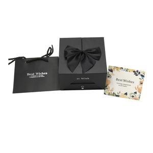 Caja de Regalo para Joyería MOM Clover, Porta Anillos y Collares con Diseño de Flor, para el Día de la Madre y San Patricio - Product Image 3