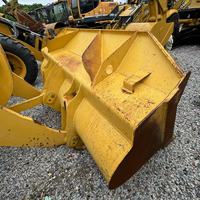Cargadora de Ruedas Komatsu WA320-3 Usada de Alta Calidad, Modelo 2024, Carga Nominal de 13 Toneladas, Motor en Excelentes Condiciones, en Venta