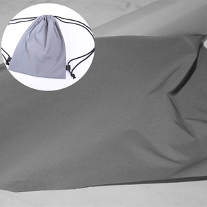 Tela Reflectante Plateada Brillante 100% Poliéster, Alta Reflectividad, Lavable, Modelo CW-F3021, Fabricada en Dongguan para Equipo de Seguridad al Aire Libre - Product Image 4