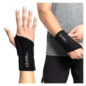 손목 터널 통증을 완화하기 위해 조정할 수있는 맞춤형 통기성 의료용 손목 보호대