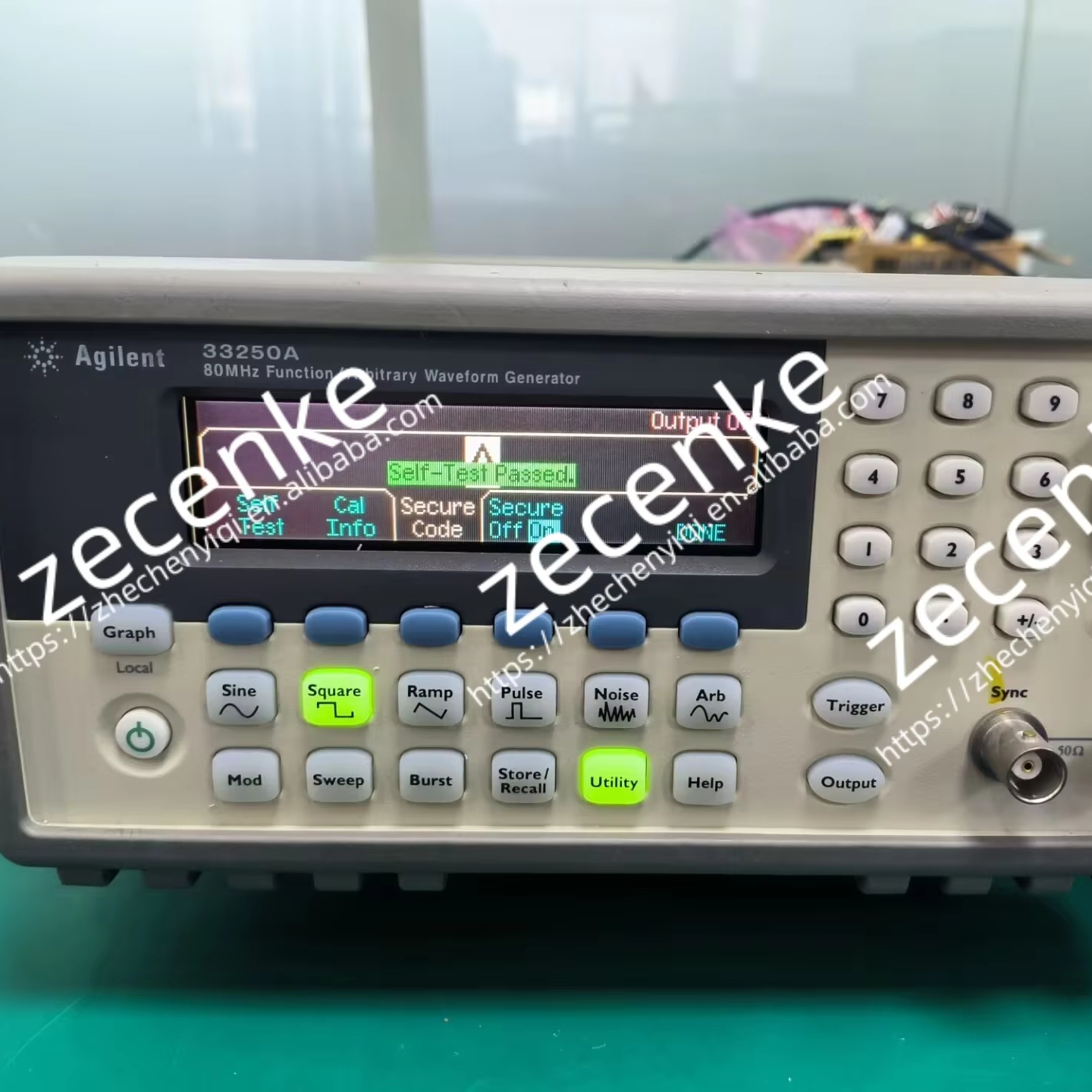 Agilent 33250A Function/arbitrary Waveform Generator - 80mhz