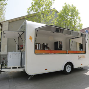 Nuevo Modelo 2024: Camión de Comida Rápida Móvil, Personalizable, para Cerveza, Helados y Más - Product Image 1