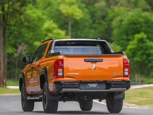 Pick-up <span class=keywords><strong>Mitsubishi</strong></span> <span class=keywords><strong>L200</strong></span> AWD, maniabilité fluide, habitacle confortable, adapté aux longues distances sur autoroute et aux livraisons tout-terrain - Product Image 6
