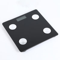 Balance de salle de bain intelligente avec écran numérique, capacité de 180 kg/396 lb, mesure la graisse corporelle, le poids, l'eau, la masse osseuse