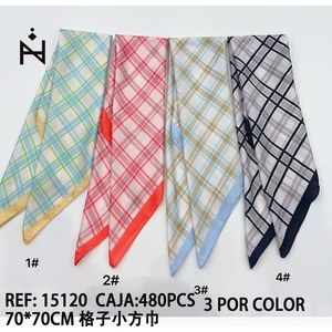 Sciarpa quadrata a quadretti 70x70 cm, accessorio di moda per uomo e donna - Product Image 3