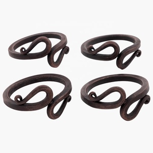 Décorations de banquet de mariage haut de gamme noires en acier inoxydable Rond de serviette Double forme accrochée Rond de serviette - Product Image 2