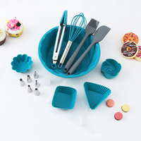 Accessoires de cuisine personnalisés Kingwise Moule à gâteau en silicone sans danger pour les aliments Spatule Bush Fouet à oeufs Ensemble d'outils de cuisson