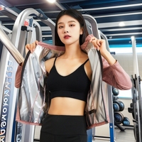 Conjunto de yoga y fitness transpirable para mujer, con efecto moldeador, chaqueta con capucha de manga larga y top sin costuras de tirantes finos, ideal para correr y actividades transfronterizas.