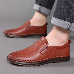 Zapatos de Cuero para Hombre, Verano y Otoño 2026, Nuevos Zapatos Casuales de Negocios de Cuero Genuino, Suela de Goma Suave Antideslizante, Versátiles y Fáciles de Poner - Product Image 4