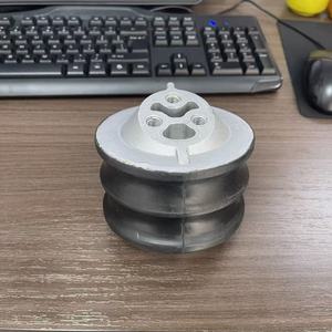 Montaje del Motor 1336885 1778530 1469278 Camisa de Goma del Motor Usada para Camión SC Serie 4 P/Q/R/T Serie Tres Agujeros - Product Image 2