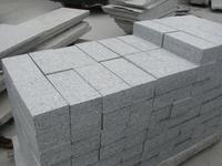 Dalles de pavés en granit gris argenté clair à prix avantageux, 200x400 mm, finition martelée et flammée, pour patio, allée, rue