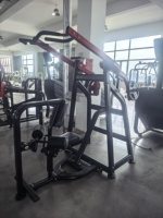 Appareil de musculation commercial à une poignée, à charge par plaques, avec support pectoral et poignée à double angle, pour entraînement avant et dorsal