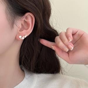 French High-End Elegant S925 Pure <b>Silver</b> Niche Design <b>Pearl</b> Shell <b>Earrings</b> with Exquisite Diamond Studded for Women - Product Image 5