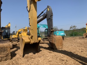 รถขุดมือสอง CAT 329D2 ราคาถูก รับน้ำหนักได้ 29 ตัน รถตักดินขนาดใหญ่ Caterpillar 329D2 ระบบไฮดรอลิกครบชุด - Product Image 5