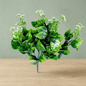 Feuilles vertes artificielles brillantes avec fleurs blanches AFF Bunch -40 - Product Image 3