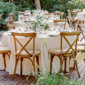 Chaise de banquet empilable en bois à dossier croisé, durable, <span class=keywords><strong>pour</strong></span> restaurant, hôtel, <span class=keywords><strong>mariage</strong></span>, usage commercial, moderne, extérieur, <span class=keywords><strong>ferme</strong></span>, maison - Product Image 1